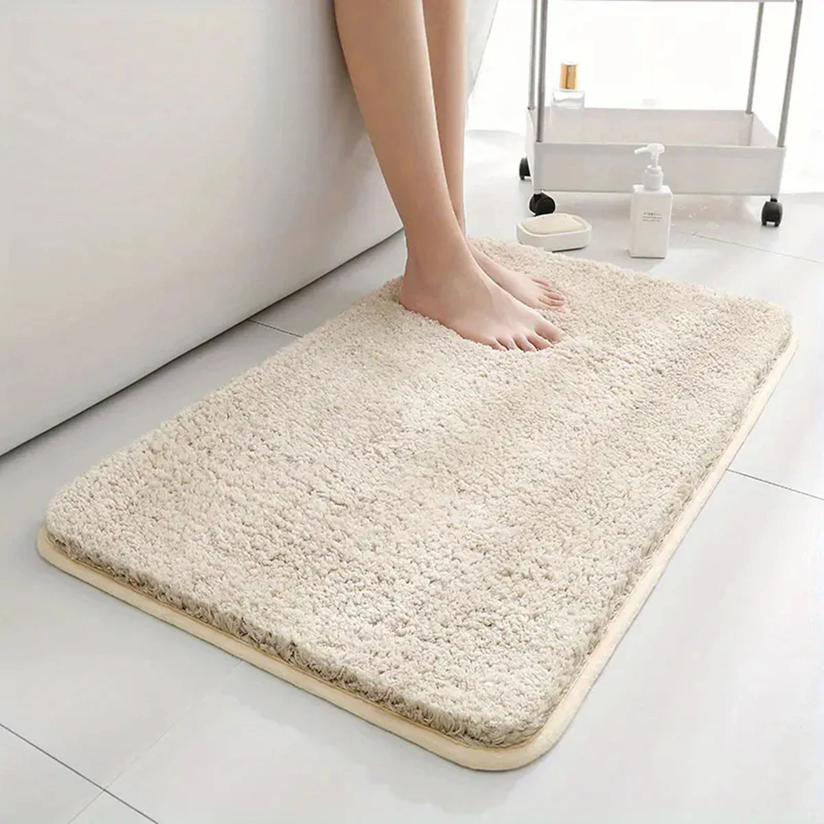Ultra-Soft Anti-Slip Bathroom Mat – Thickened Washable Long Hair Carpet