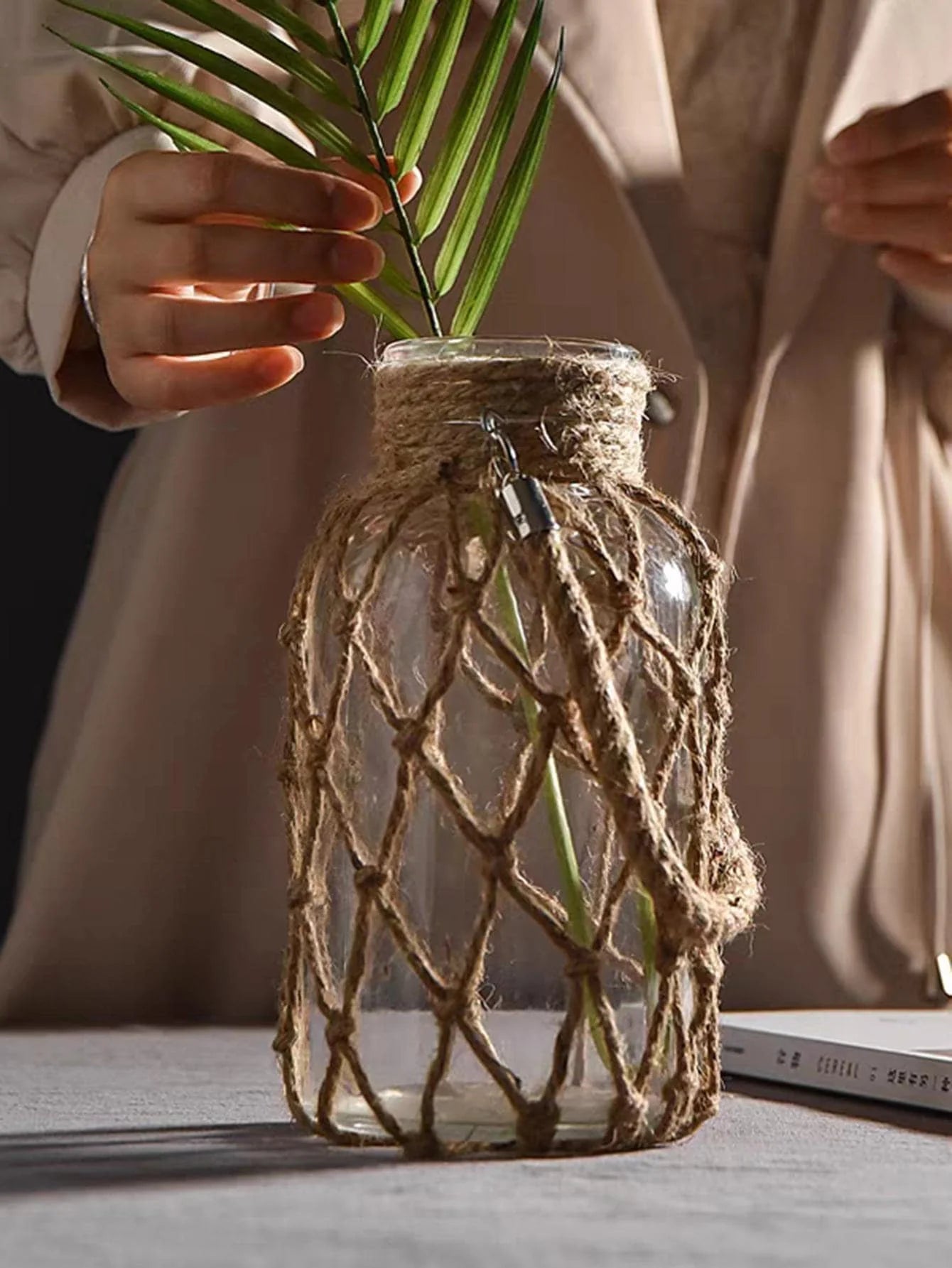 Boho Hemp Rope Glass Vase – Rustic Charm for Tables & Shelves