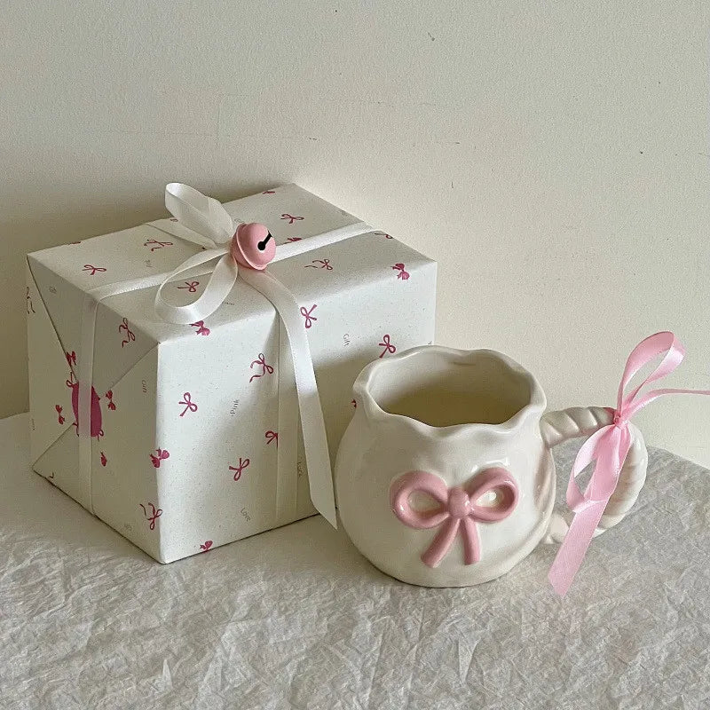 Elegant Bowknot Mug – Twisted Handle Ceramic Cup