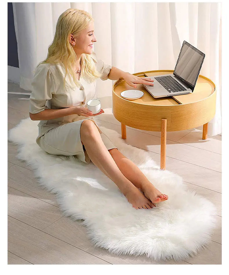 Soft Sheepskin Rug – Fluffy Faux Fur Carpet for Bedroom, Sofa & Living Room