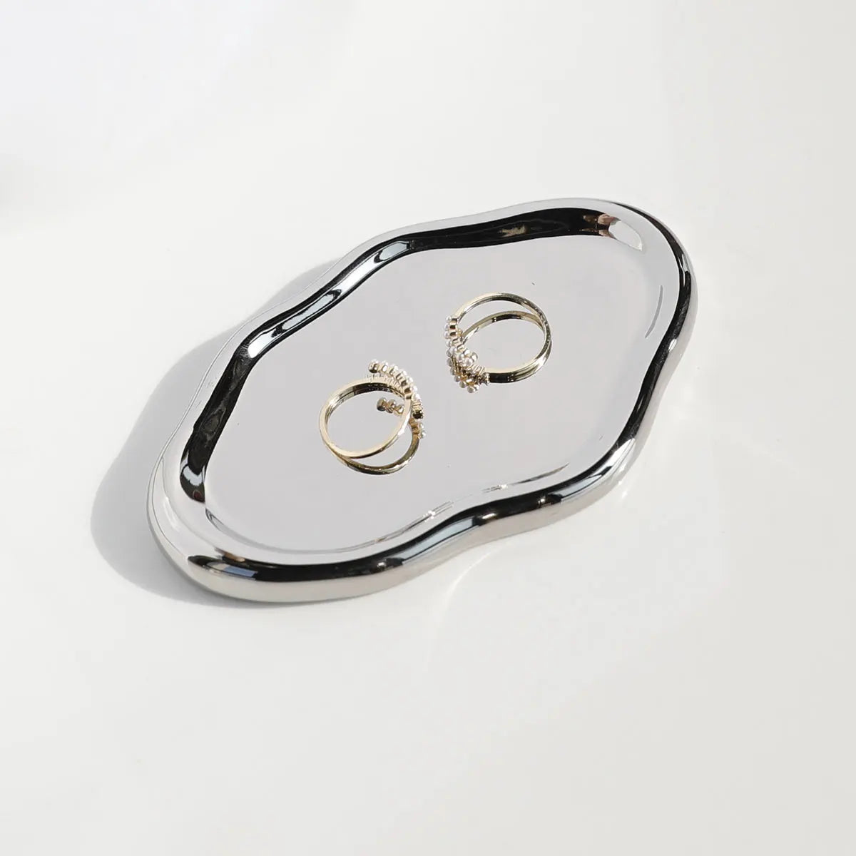 Modern Irregular Ceramic Jewelry Tray – Silver Oval Ring & Key Holder Dish for Vanity, Desk, or Gift