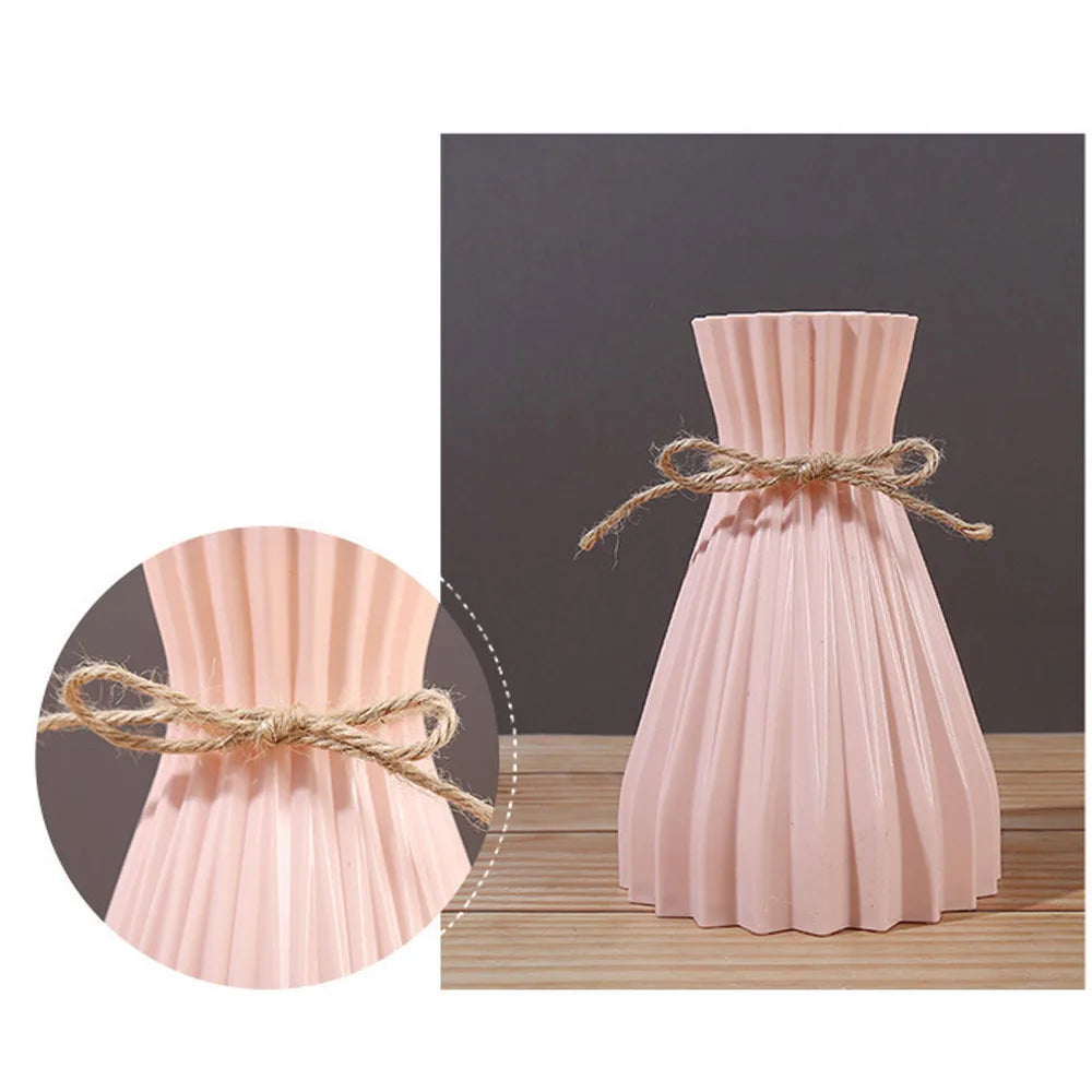 Origami Style Foldable Vase – Modern Pleated Plastic Flower Vase