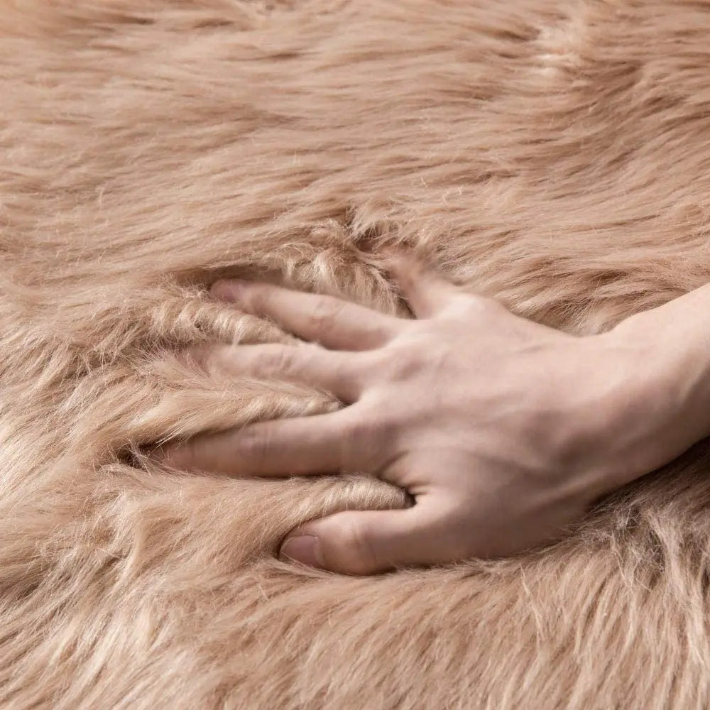 Soft Sheepskin Rug – Fluffy Faux Fur Carpet for Bedroom, Sofa & Living Room