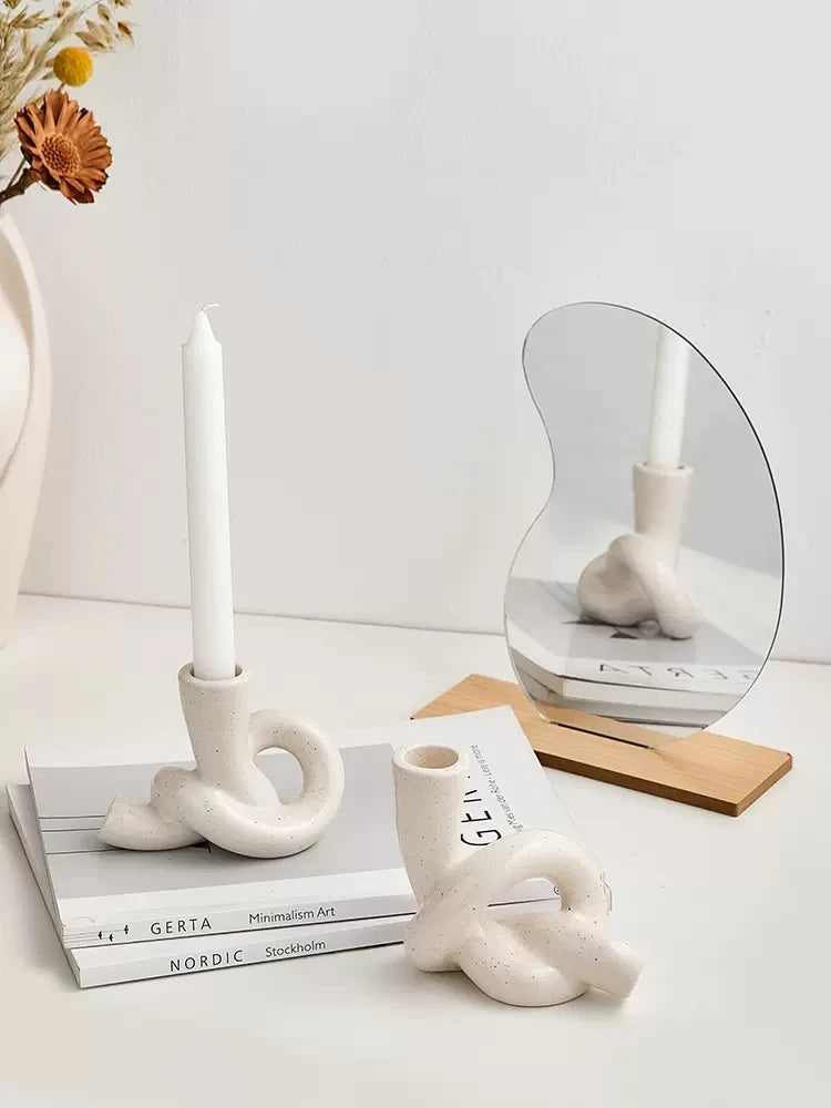 Modern Knot Ceramic Candle Holder – Minimalist Sculptural Taper Stand for Home Decor