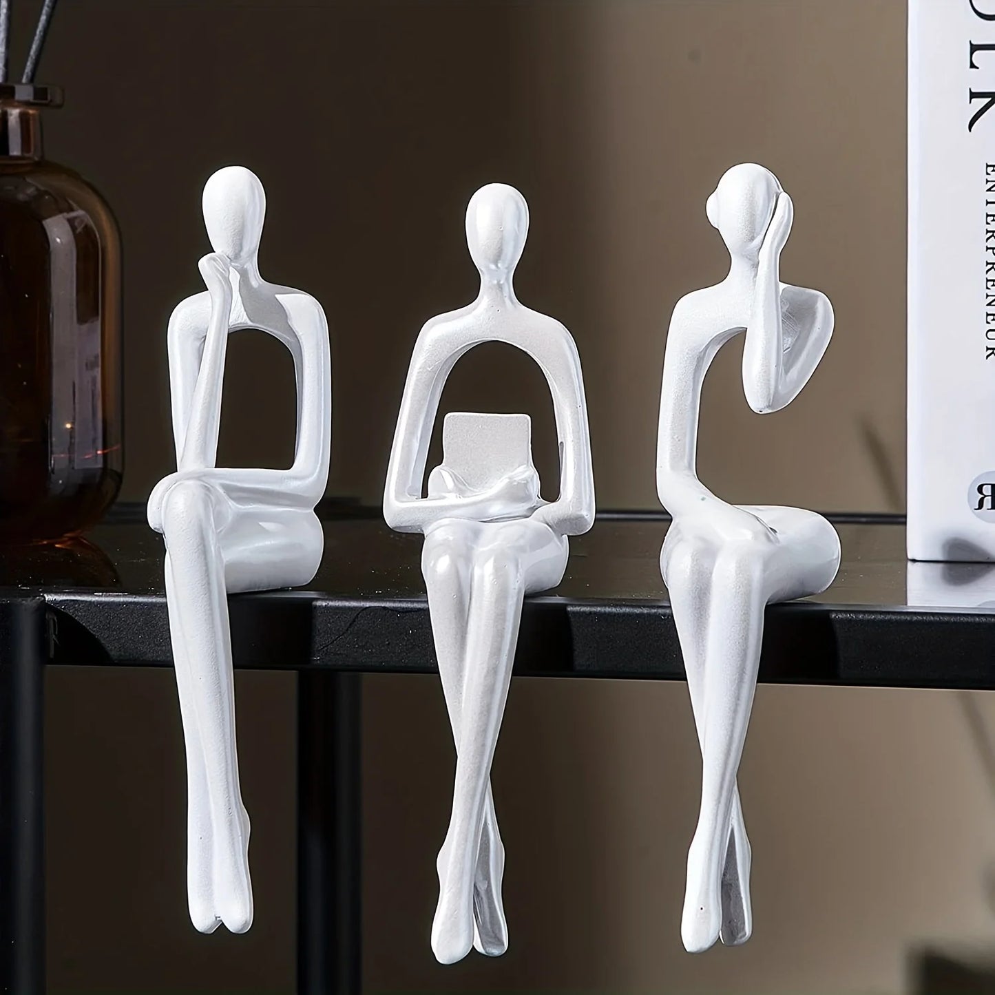 Abstract Sitting Sculpture – White Resin Figurine for Shelves, Desks & Entryways