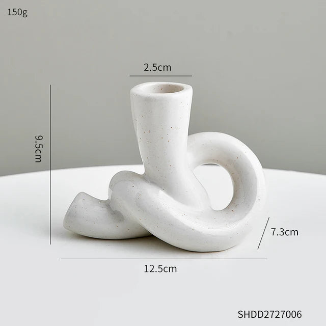 Modern Knot Ceramic Candle Holder – Minimalist Sculptural Taper Stand for Home Decor