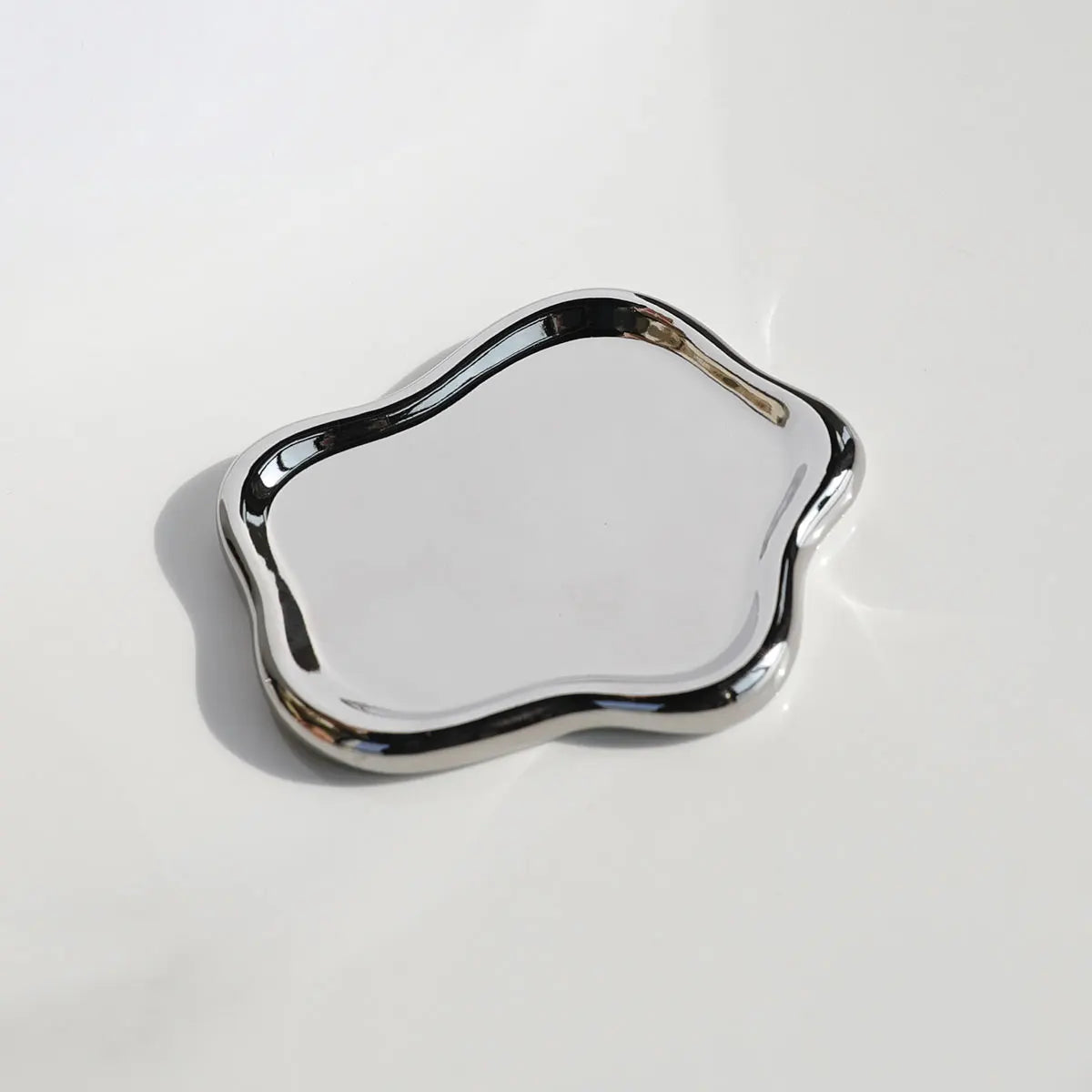 Modern Irregular Ceramic Jewelry Tray – Silver Oval Ring & Key Holder Dish for Vanity, Desk, or Gift
