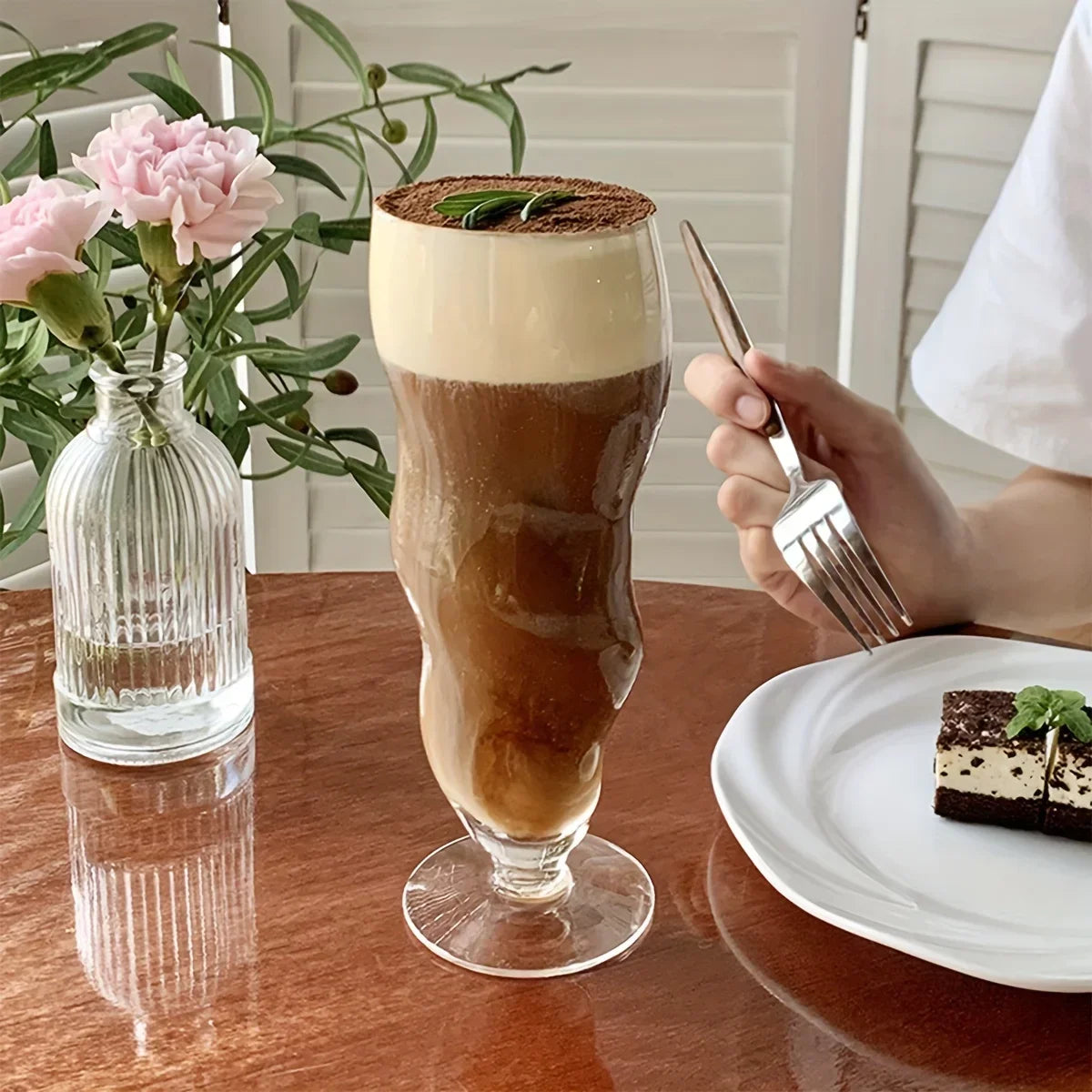 Wavy Curved Glass Tumbler – 510ml Elegant Iced Coffee & Juice Mug
