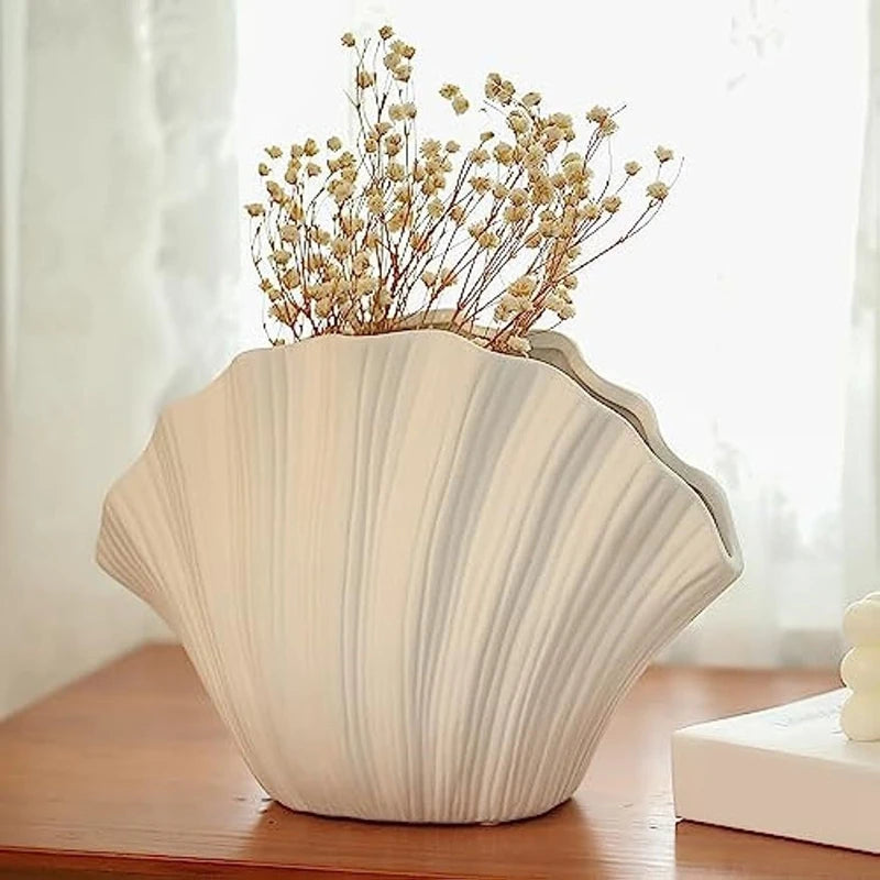 Nordic Shell Ceramic Vase – Coastal Minimalist Tabletop Décor