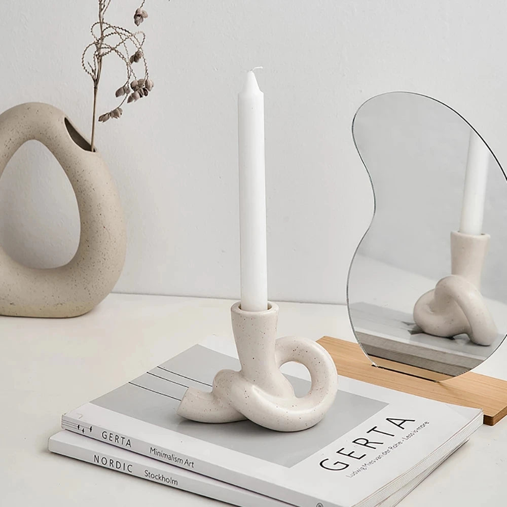 Modern Knot Ceramic Candle Holder – Minimalist Sculptural Taper Stand for Home Decor