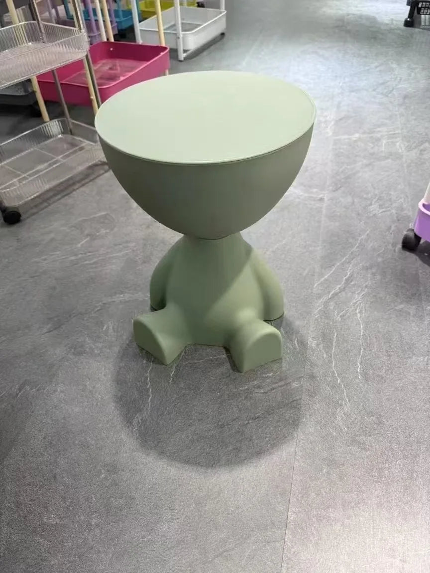 Bear Buddy Side Table – Playful & Modern Accent Table for Bedroom or Living Room