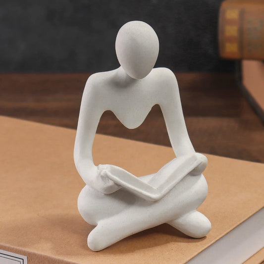 Sitting Reader Sculpture – Minimalist Resin Decor for Shelves, Offices & Reading Nooks