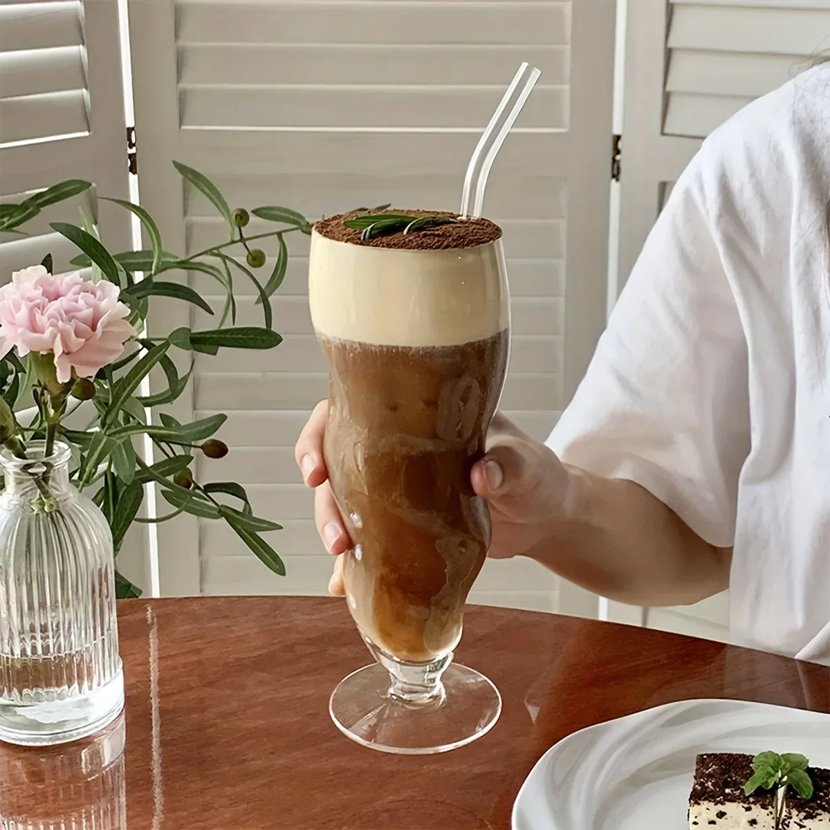 Wavy Curved Glass Tumbler – 510ml Elegant Iced Coffee & Juice Mug