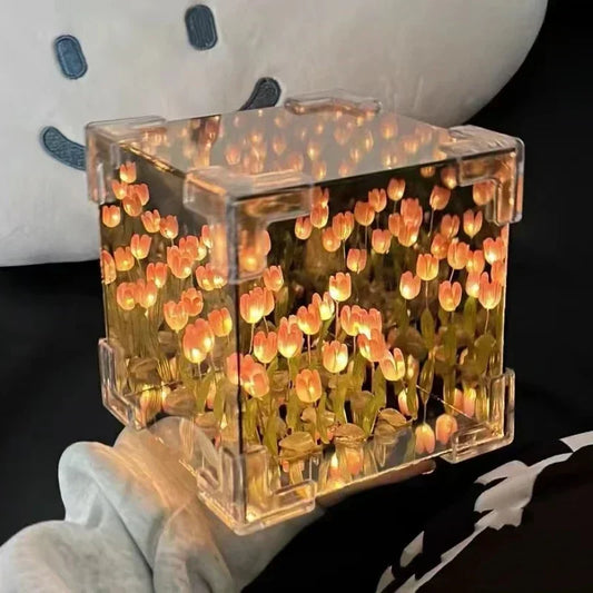 Tulip Bloom LED Night Light Cube – Romantic Floral Decor