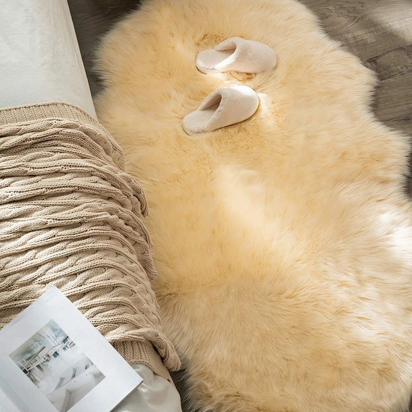 Soft Sheepskin Rug – Fluffy Faux Fur Carpet for Bedroom, Sofa & Living Room