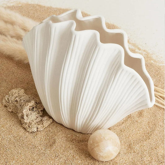 Nordic Shell Ceramic Vase – Coastal Minimalist Tabletop Décor
